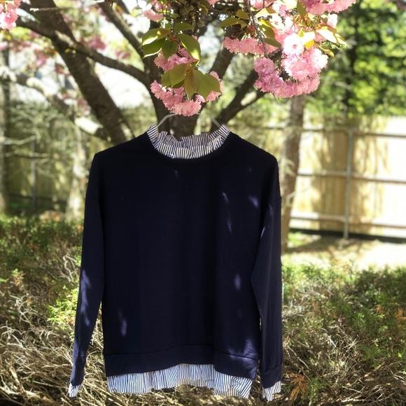 🎉RUFFLE TOP🎉. - Picture 2 of 7